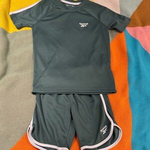 Reebok Youth Athletic Set Shirt & Shorts Green Size 6 Activewear